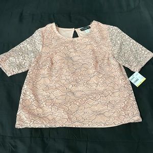 SIMPLY STYLED LACE SHORT SLEEVE BLOUSE